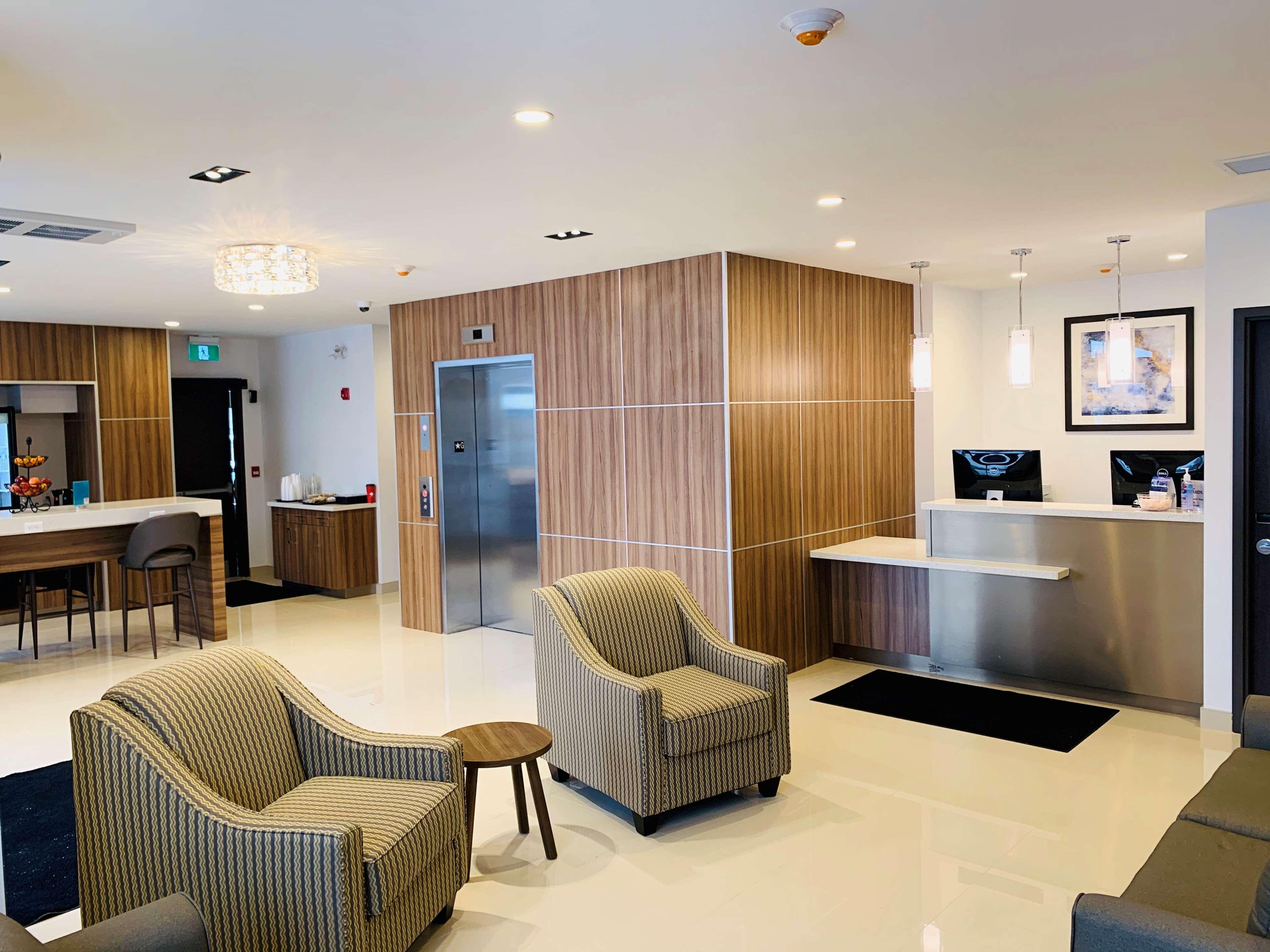 Hotel Chandni Victoria Mississauga Exterior photo
